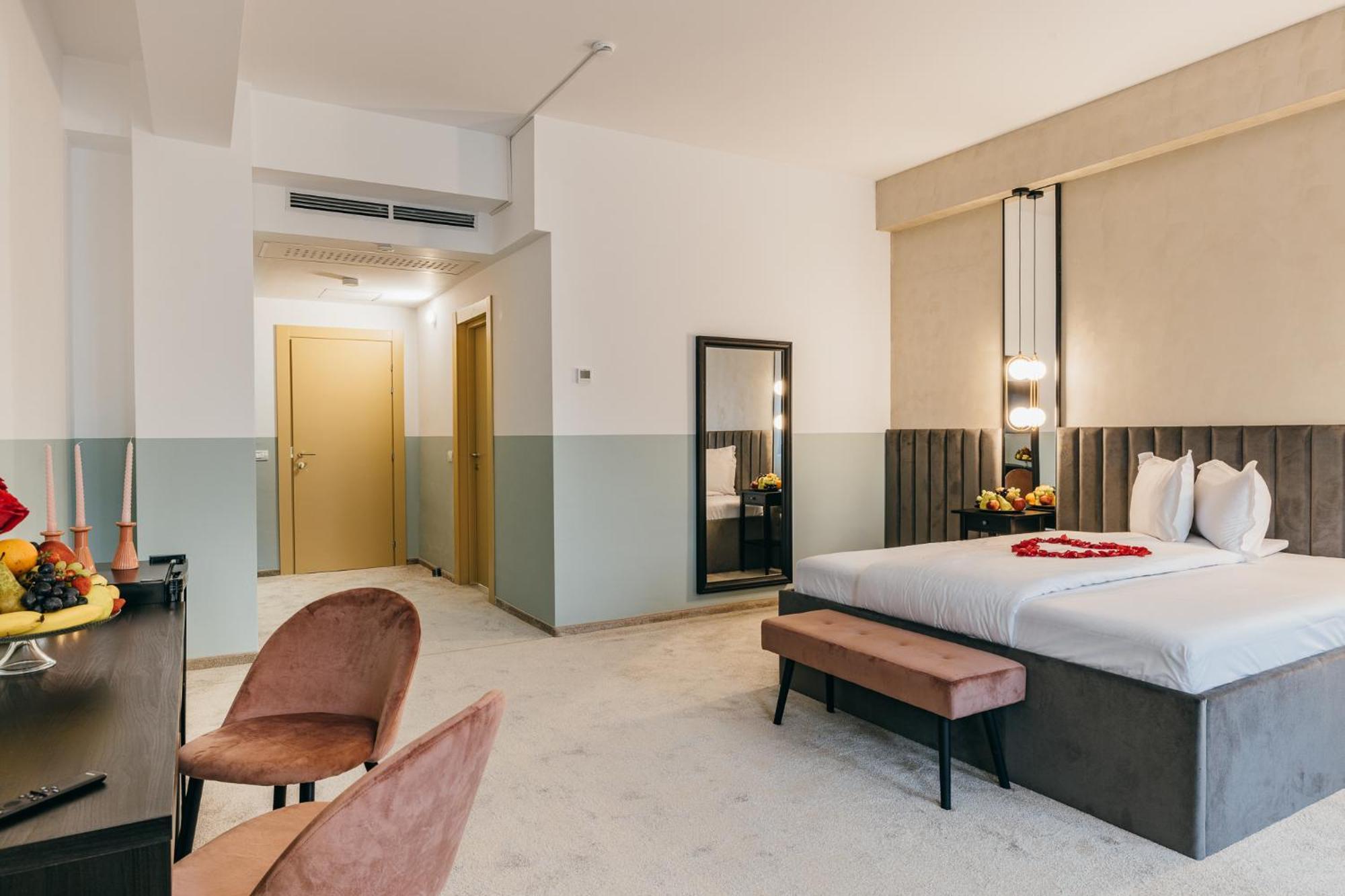 Hotel Agora Mures Тыргу-Муреш Экстерьер фото