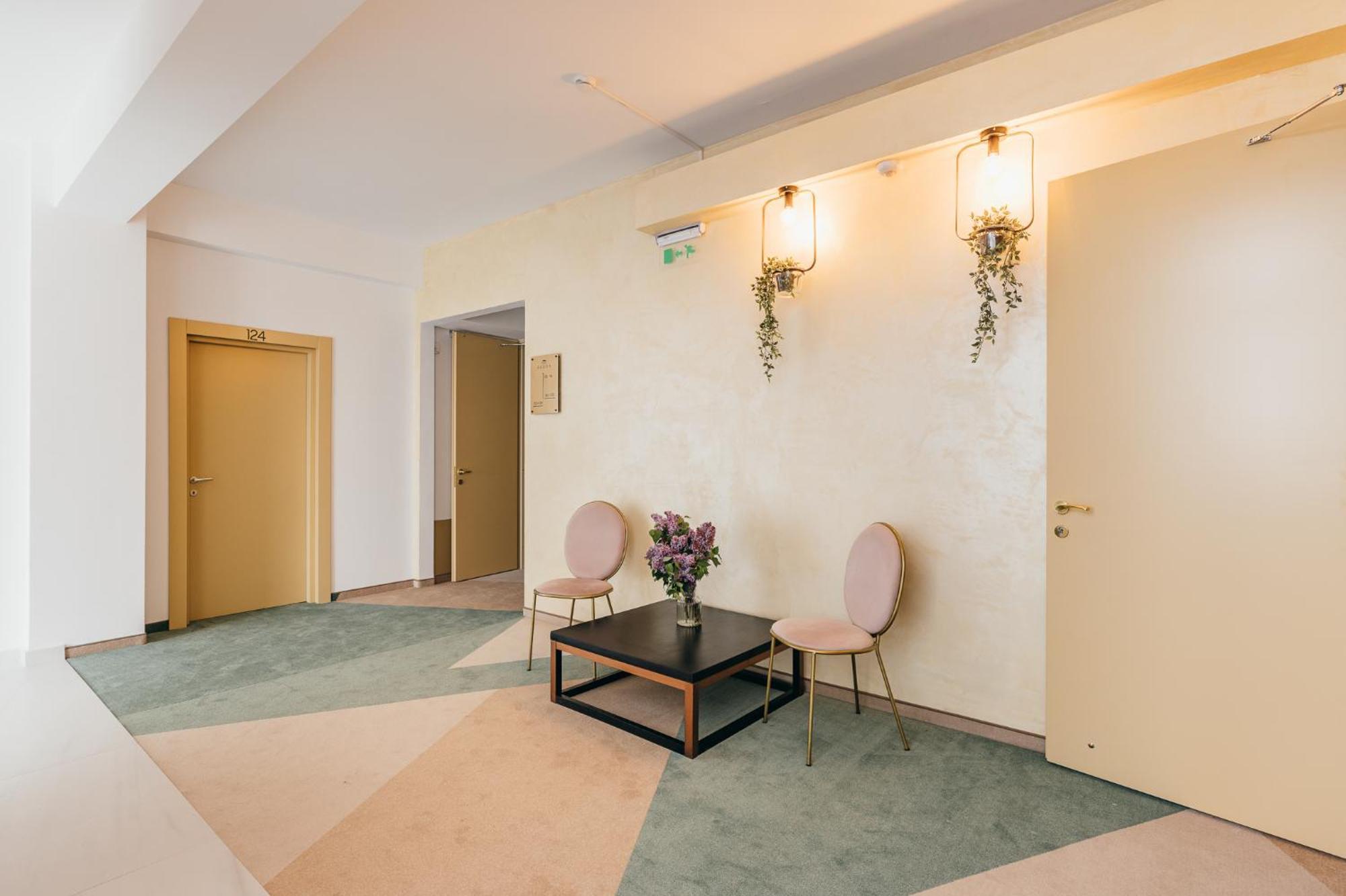 Hotel Agora Mures Тыргу-Муреш Экстерьер фото