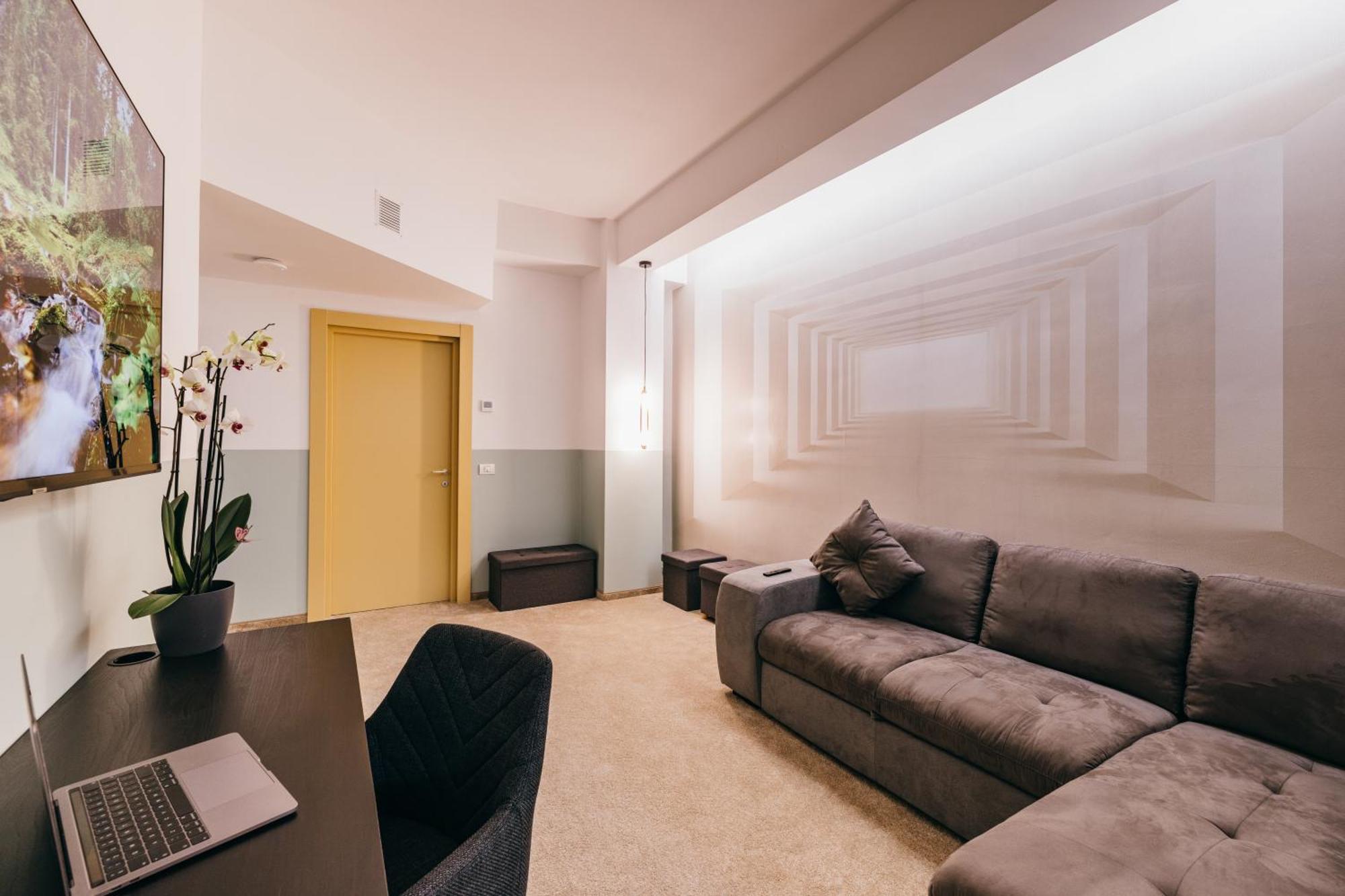 Hotel Agora Mures Тыргу-Муреш Экстерьер фото
